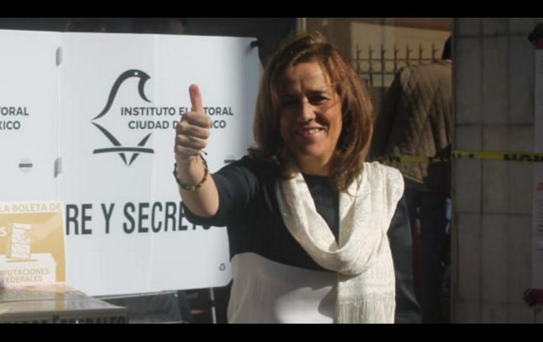 La ex candidata independiente a la Presidencia, Margarita Zavala, luego de emitir su voto. NTX / ESPECIAL