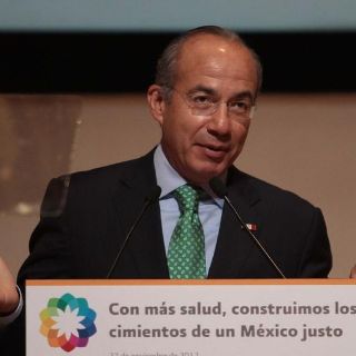 Felipe Calderón felicita a López Obrador