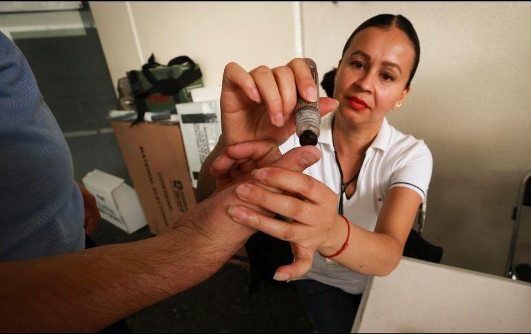 A pesar de que el programa fue exitoso, se sucitaron problemas con foráneos que pretendían votar en la casilla. EL INFORMADOR / E. García