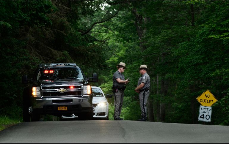  De acuerdo con el comunicado, se ofreció atención médica a los inmigrantes, pero ninguno de ellos aceptó. AP/ H. Ainsworth