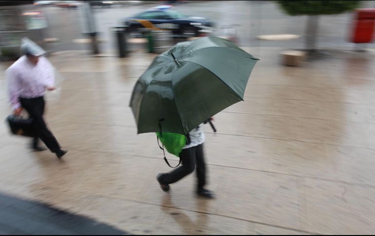 Las intensas lluvias podrían causar inundaciones, por lo que recomiendan a la población mantenerse alerta a los avisos de las autoridades. EFE/ARCHIVO