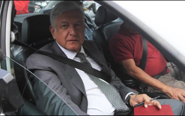 Antes de reunirse con Peña Nieto, Andrés Manuel aseguró que llegaba muy tranquilo y con ánimos de conciliación. NTX / I. Hernández