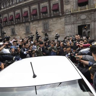 López Obrador llega a Palacio Nacional para su encuentro con Peña Nieto