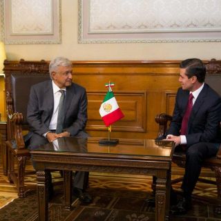 López Obrador viajará a Puerto Vallarta con Peña Nieto