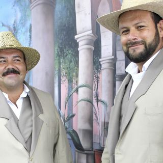 Entregan uniformes a calandrieros de Guadalajara