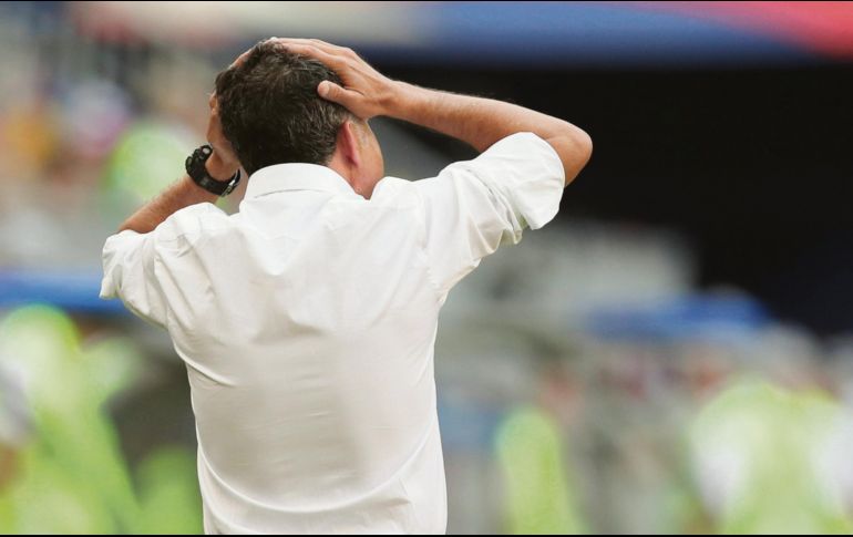 De entrada todo indica que el Tricolor se quedará sin entrenador, pues es poco factible que Osorio renueve. A partir de ahí tiene que comenzar la reconstrucción del equipo nacional. EFE