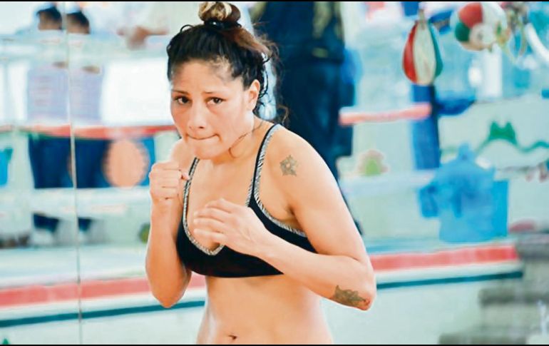 Mariana Juárez. La “Barby” pondrá en juego su cetro gallo del Consejo Mundial de Boxeo. NTX