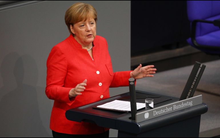 Merkel insistió en la necesidad de cooperar con países africanos para buscar fórmulas que permitan regular el flujo migratorio. AFP/O. Messinger
