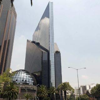 Bolsa Mexicana abre con descenso, ante pocos datos económicos
