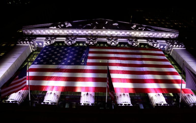 El índice industrial Dow Jones, que agrupa a las 30 compañías más importantes de Estados Unidos, cerró la víspera con una pérdida de 132.36 puntos. AP / ARCHIVO