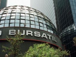 El mercado accionario local opera con un volumen de 3.7 millones de títulos por un importe económico de 114.9 millones de pesos. NTX / ARCHIVO