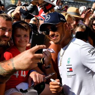 Lewis Hamilton, por el golpe o la revancha