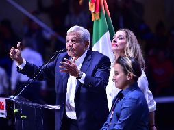 El hijo menor de López Obrador, de 11 años, fue duramente criticado tras acompañar a su padre al Zócalo capitalino el pasado 1 de julio durante el discurso que ofreció tras su victoria electoral. AFP / ARCHIVO