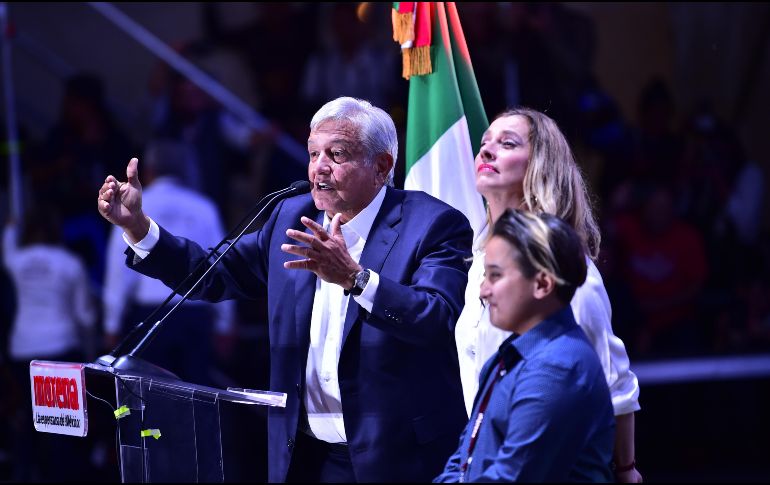 El hijo menor de López Obrador, de 11 años, fue duramente criticado tras acompañar a su padre al Zócalo capitalino el pasado 1 de julio durante el discurso que ofreció tras su victoria electoral. AFP / ARCHIVO