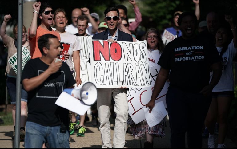 El plazo para reunir a los menores de 5 años con sus padres vence el 5 de julio; y el 26 de julio para el resto. AFP / A. Wong