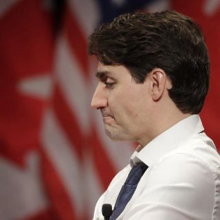 Mujer confirma incidente en que acusa a Trudeau de haberla manoseado