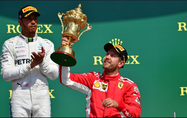 Vettel concluyó dos mil 264 segundos delante de Hamilton. AFP / A. Isakovic