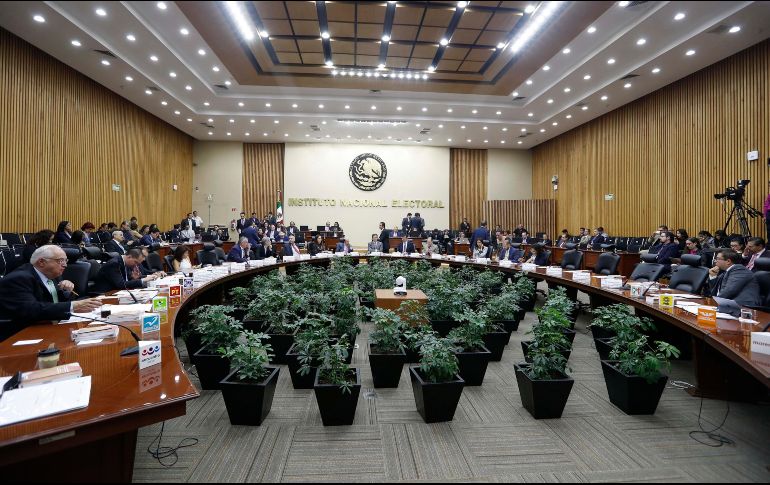 El INE seleccionó aleatoriamente una muestra de 10 por ciento de las casillas en NL y Tamaulipas, donde los contendientes al Senado tuvieron una diferencia igual o menor a uno por ciento. SUN / ARCHIVO