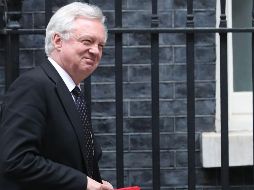 Davis había amenazado con dimitir en varias ocasiones por la posición de la primera ministra británica, Theresa May en las negociaciones sobre el Brexit. . AFP / ARCHIVO
