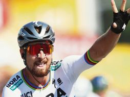 Líder. El eslovaco Peter Sagan celebra tras conquistar ayer la segunda etapa del Tour de Francia. EFE