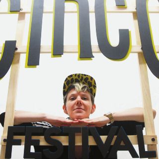 Florence Huet, la reina del hula hoop