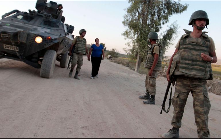 Las facciones insurgentes que operan en la zona obligaron a las tropas leales a Al Asad a retirarse del territorio que controlaban. AP/ARCHIVO