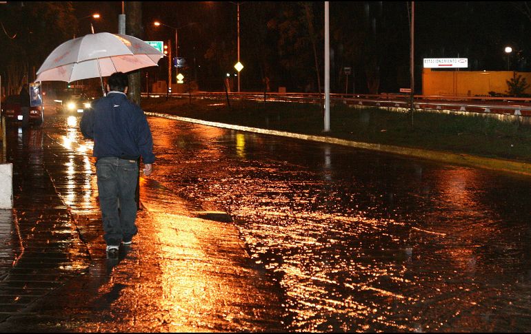 Recomiendan a la población circular con cuidado ante la probabilidad de inundaciones. EL INFORMADOR/ARCHIVO