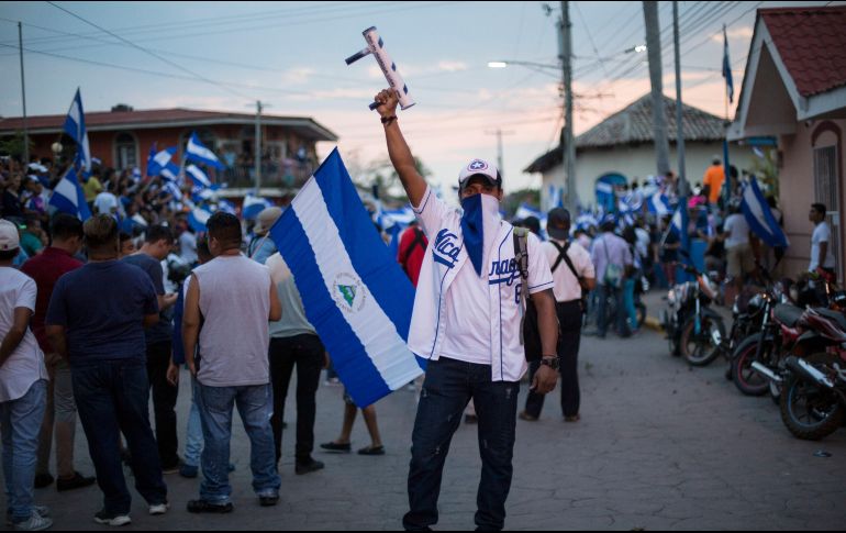 El grupo civil dice que las autoridades deben responder por abusos graves y extendidos cometidos por sus subordinados, a quienes no han sancionado por cometer serias violaciones a los derechos humanos.  AP / ARCHIVO