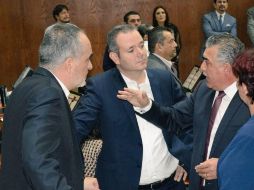 El priista Hugo Contreras (derecha) volvió a ocupar su puesto en el Congreso tras no ser favorecido en la elección de Senadores. FACEBOOK/hugo.contreraszepeda