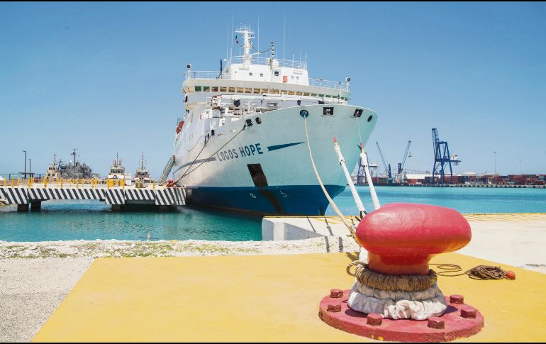 Libros que pasean por el mar atracaron en Puerto Progreso, gracias al barco Logos Hope el cual abrirá sus puertas el 19 de julio. EFE