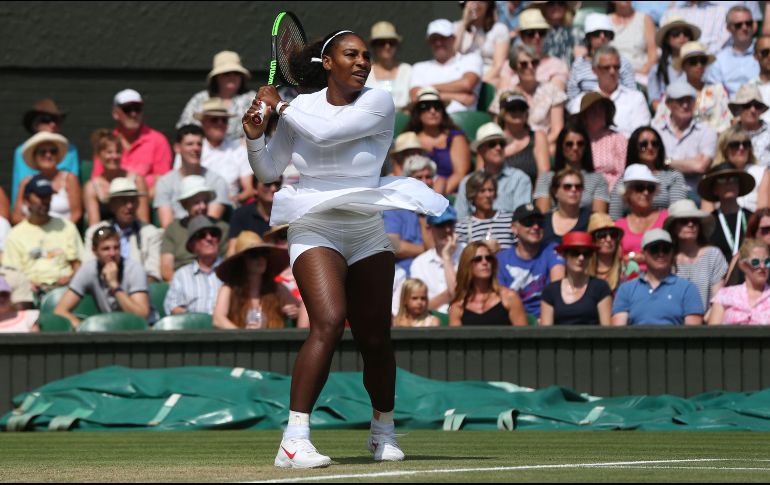 Serena tratará de conquistar su octavo título en Londres, que sería el ''major'' número 24 de su carrera. AFP / J. Brady