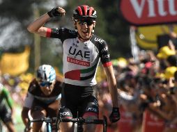 Martin coronó la cima del ''pequeño Alpe d'Huez'' de Bretaña como vencedor con un tiempo de cuatro horas 13 minutos y 43 segundos. AFP / M. Bertorello