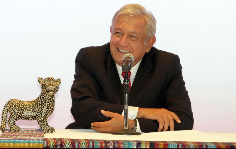 Andrés Manuel López Obrador anunció que se reunirá nuevamente con los gobernadores en septiembre. SUN/C. Mejía