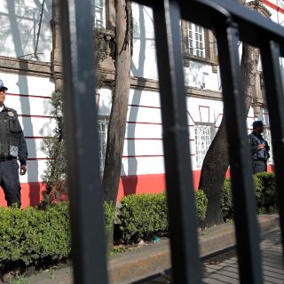 López Obrador arriba a sus oficinas previo a reunión con delegación de EU