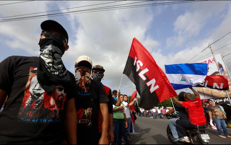 Sadinistas en apoyo a Ortega esperan la llegada del mandatario en Masaya, Nicaragua. AP / A. Zuniga