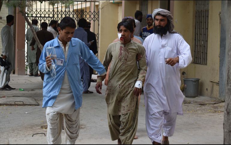 La campaña electoral en Pakistán vivió este viernes una jornada sangrienta con 132 muertos y alrededor de 140 heridos en dos atentados contra mítines políticos. AFP/ B. Khan