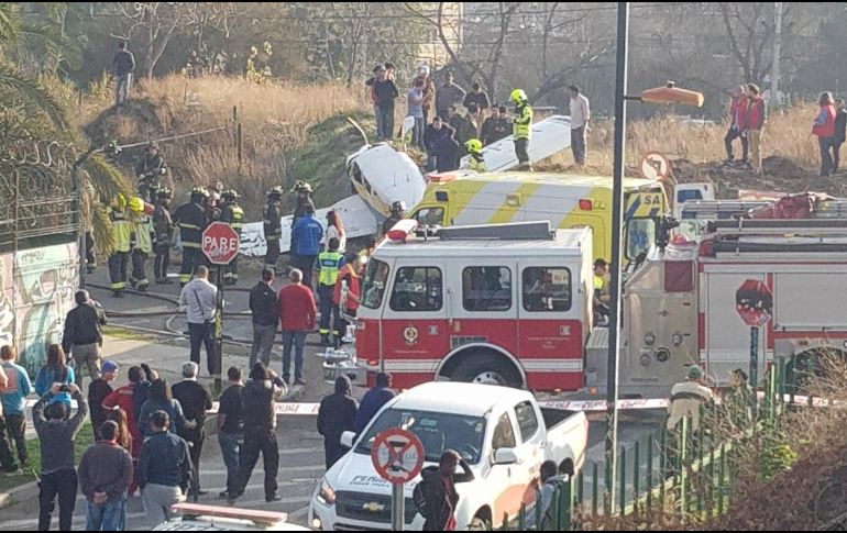 El piloto y sus dos acompañantes resultaron con lesiones de consideración. TWITTER / @gonzafran1