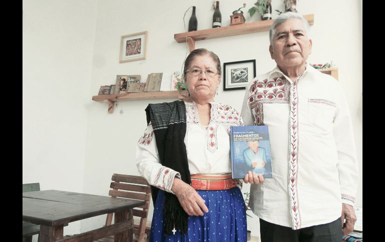 Los padres de Damián Gallardo, Felicitas Martínez y Gregorio Gallardo, estuvieron en Guadalajara para presentar el libro que su hijo pudo escribir desde la cárcel de Puente Grande.