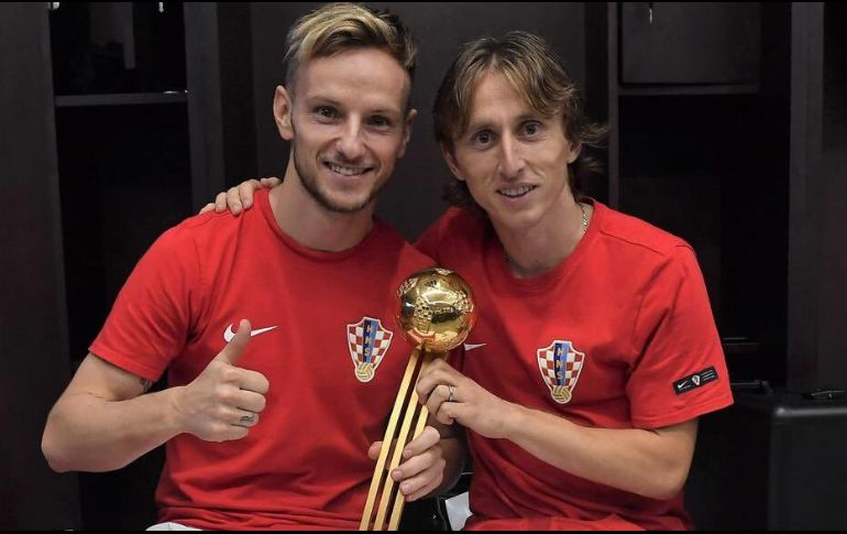 Luka Modric recibió el premio al Balón de Oro del Mundial Rusia 2018. TWITTER / @ivanrakitic