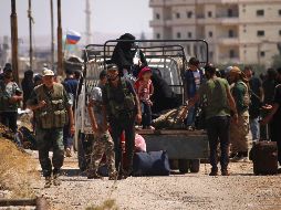 Miles de personas se han visto forzadas a dejar sus hogares debido a los intensos combates. AFP/M. Abazeed