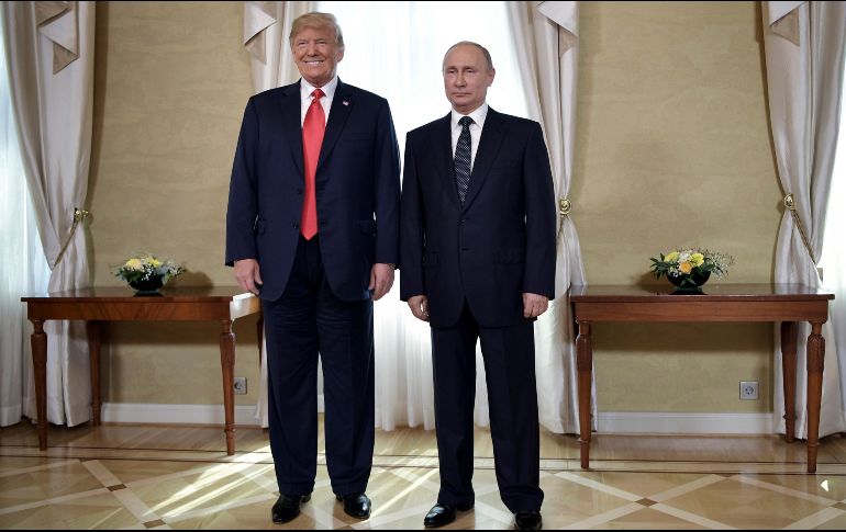 El cara a cara entre los dos mandatarios duró dos horas y diez minutos, es decir, 40 minutos más de lo previsto, informaron los medios rusos. AP / A. Nikolsky