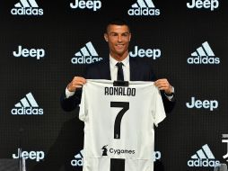 ''Es un equipo para ganar, ha ganado las siete últimas ligas italianas, ha estado últimamente en dos finales de Champions'', dijo el jugador luso. TWITTER / @juventusfc