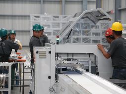 El FMI espera que el avance de la economía mexicana el próximo año pase de 3.0% a 2.7%, es decir una baja de 0.3 puntos porcentuales sobre el pronóstico previsto en abril pasado. EL INFORMADOR / ARCHIVO