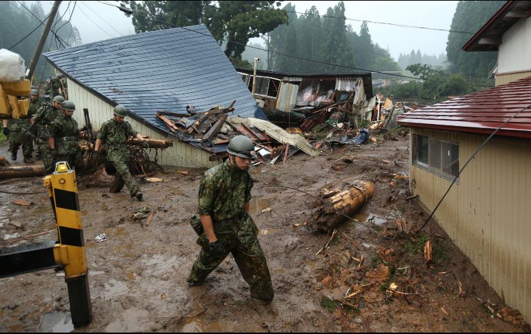 Las lluvias dañaron miles de viviendas, destruyendo 160 y dejando otras 200 mil sin suministro de agua durante más de una semana. AFP