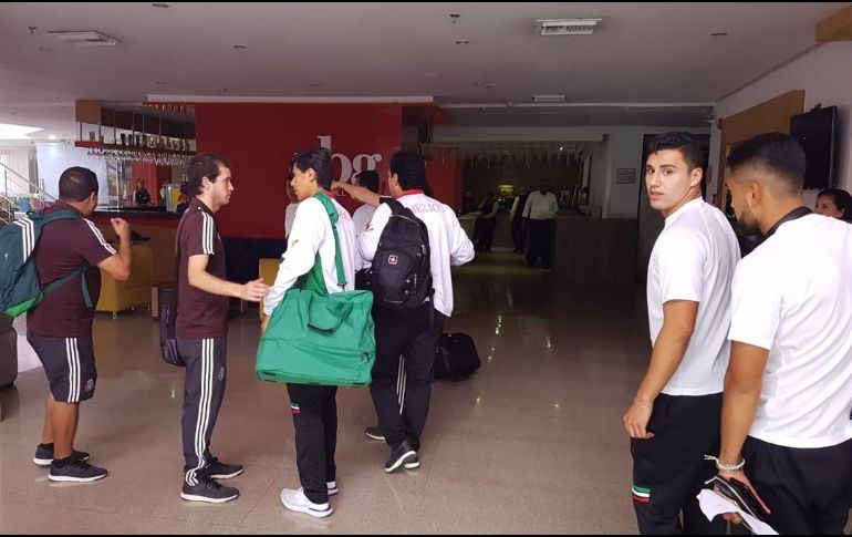 Entre los deportistas que arribaron al lugar de la justa se encuentra la Selección Mexicana de futbol Sub-21, quien a través de Twitter informó que ya se encontraba en Barranquilla. TWITTER / @miseleccionmx