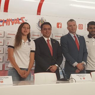 Chivas presume nuevo patrocinador