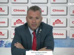 ''Con la experiencia que tuvimos con Matías, es excelente nos dio grandes resultados, pero nosotros no podemos opinar ni a favor ni en contra'', dijo Higuera en la presentación de un nuevo patrocinador del Rebaño. ESPECIAL / Chivas TV