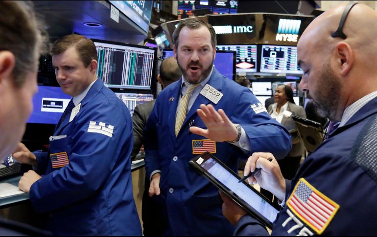 El Dow Jones subió 55 puntos y terminó en 25 mil 086 enteros. AP / ARCHIVO