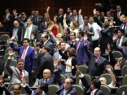 Los legisladores federales reúnen poco más de 450 mil pesos, y la misma cantidad les entrega la Cámara baja. SUN / ARCHIVO