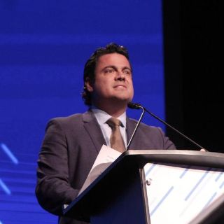 Aristóteles se pronuncia ante Empresas de Redes de Transporte